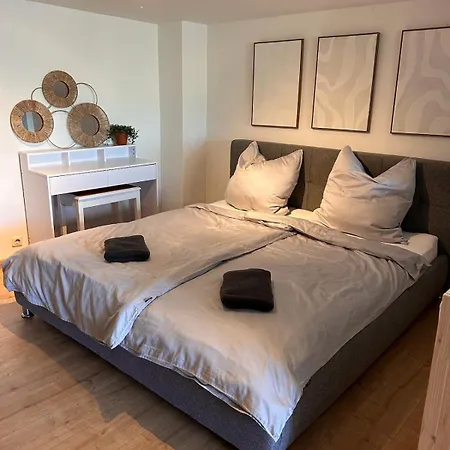 Appartement Seenahe Mit Gemeinschaftsgarten Und -pool *